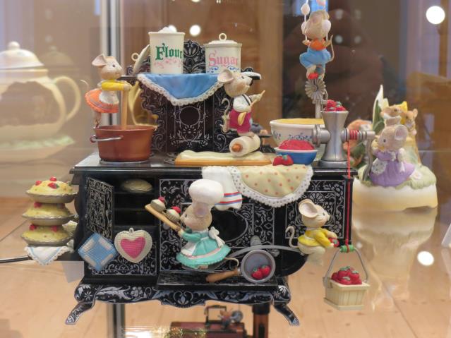 1300 peļu kolekcija